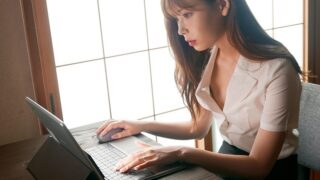 Film Jepang Viral 2025 Semua Gara-Gara Kerja Dirumah Saja