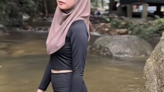 Hijab Baju Hitam Lagi Viral di Twitter, Link Video Yandex Ru Jadi Buruan Netizen