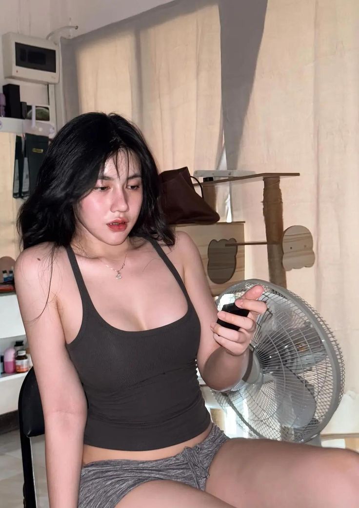 Viral Indonesia 2025 Bibirmu Bergetar Saat Namaku Kuucap Perlahan Artis Indonesia Terbaru 2025