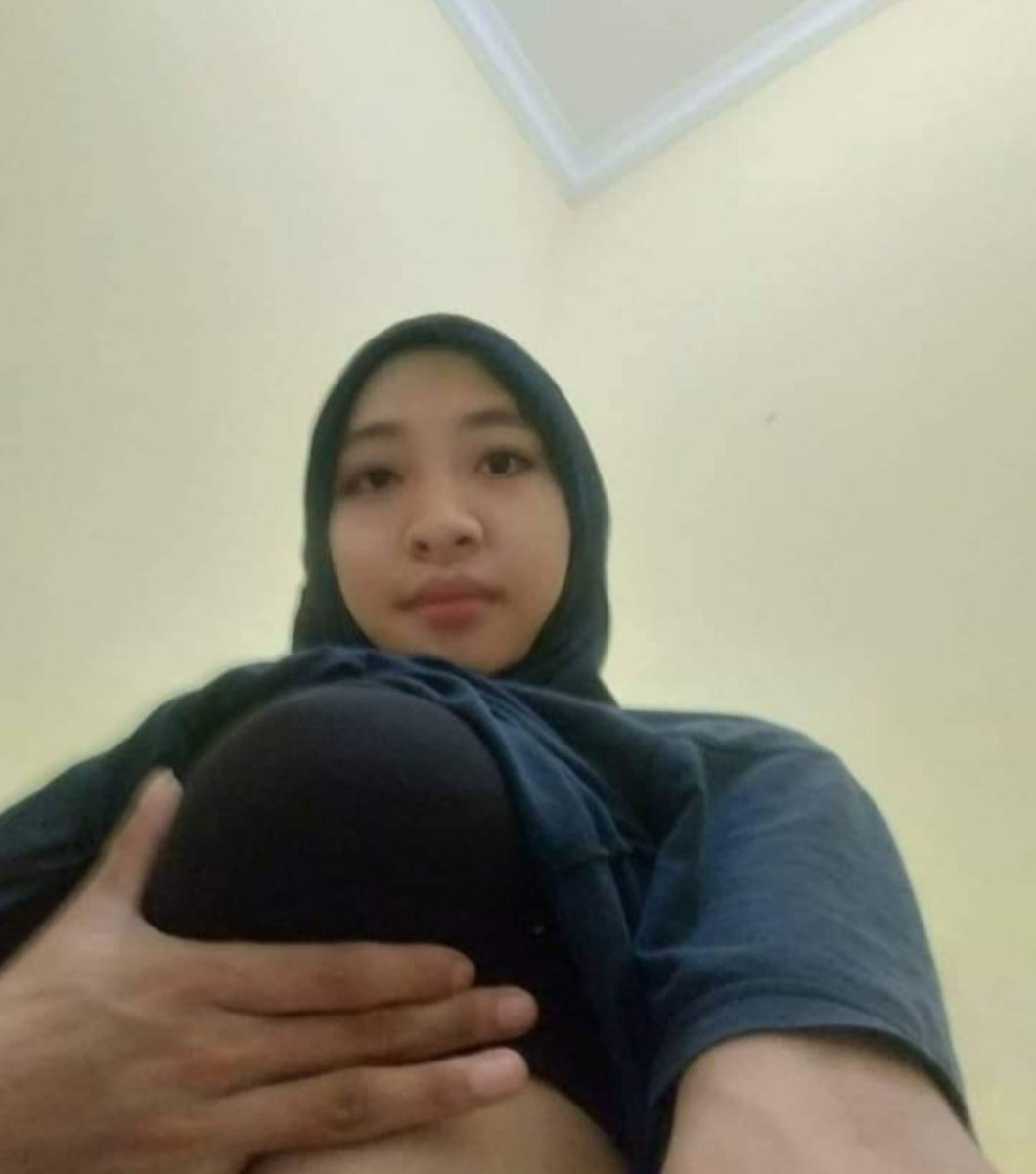 Viral Indo Hijab Indo ABG Ukhti Dini Oskaria 2026 Terbaru Pasrah Membelah Durian Pink Malam Minggu Top Trending Global New Generation Indonesia Official